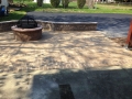 paver-patio-with-wall